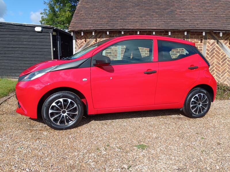 TOYOTA AYGO