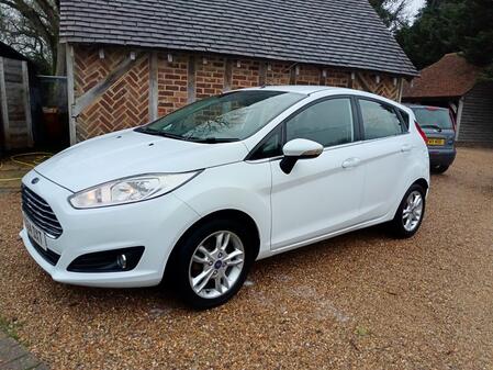 FORD FIESTA 1.0 T EcoBoost Zetec