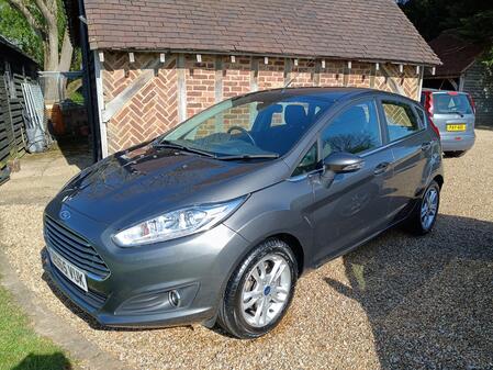 FORD FIESTA 1.0 T EcoBoost Zetec