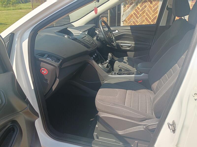 FORD KUGA