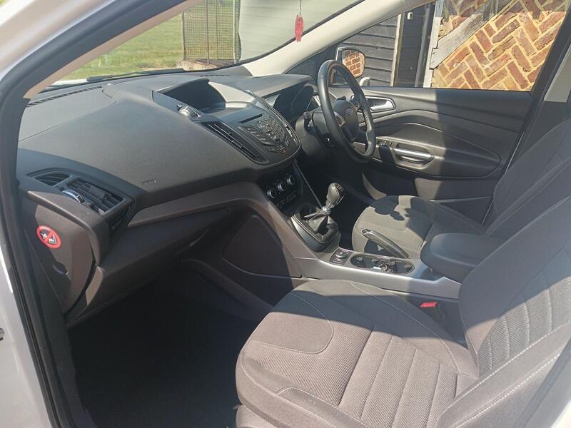 FORD KUGA