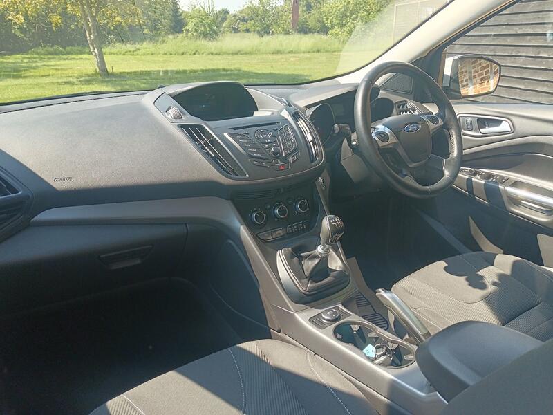 FORD KUGA